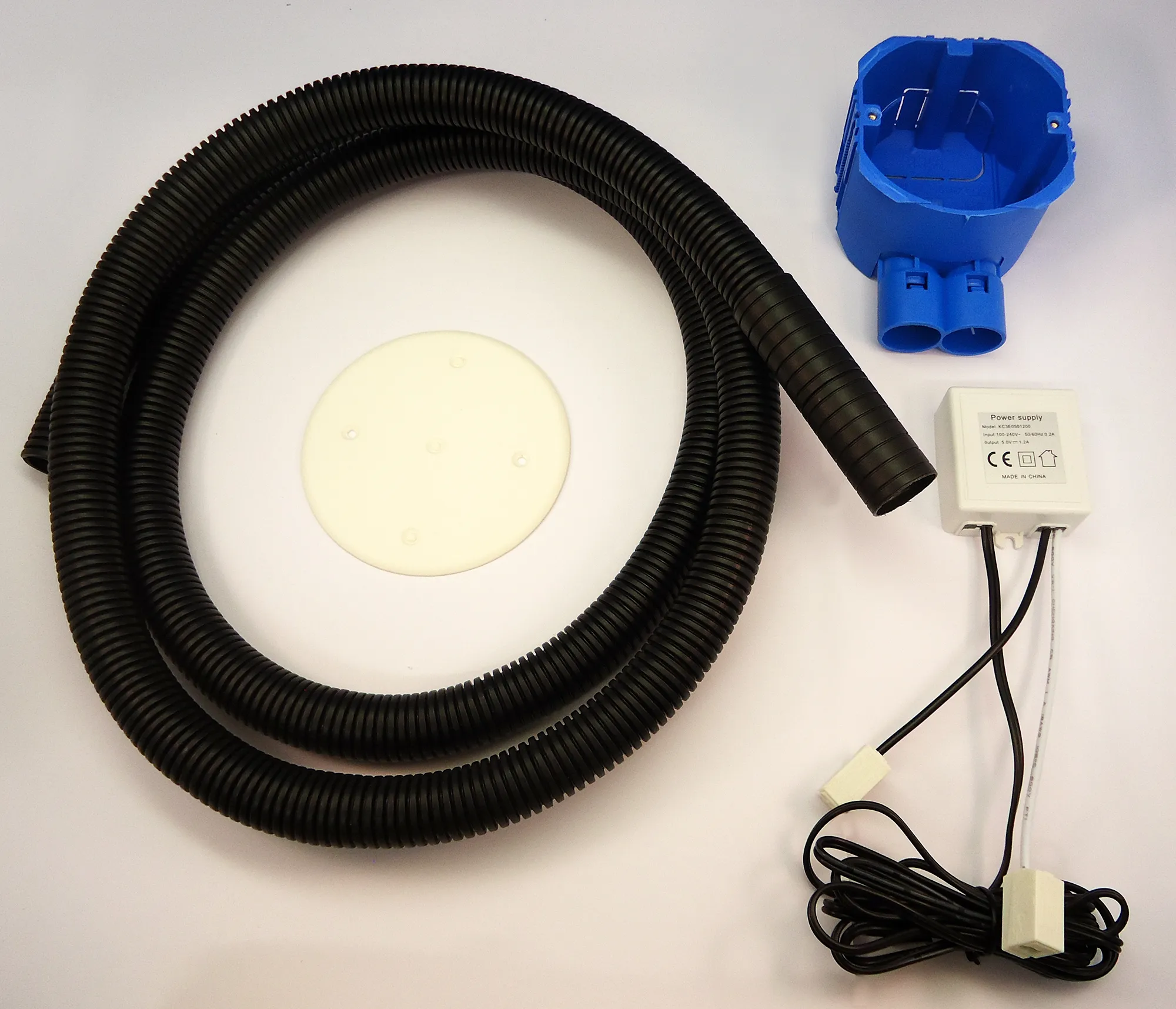 NEA/KATION UP TÁPEGYSÉG